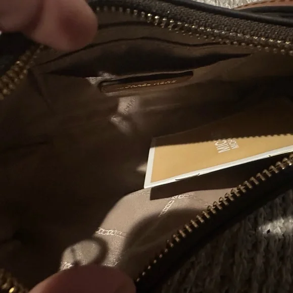 Micheal Kors hand bag